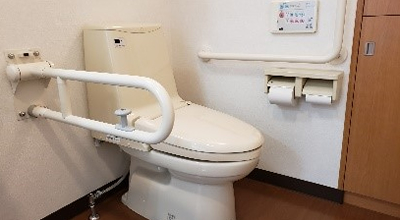 車椅子のまま入れるトイレ